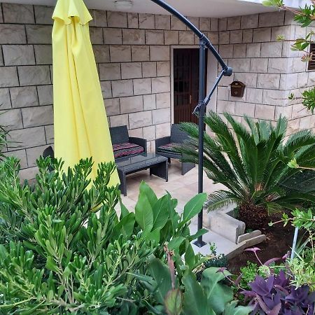 Apartment Brandel * Croatia * Brac * Selca * Puntinak Exterior foto